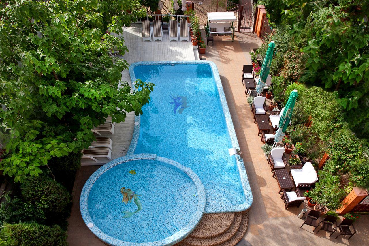 Pharaon De Lux Hotel ซาโตกา ภายนอก รูปภาพ
