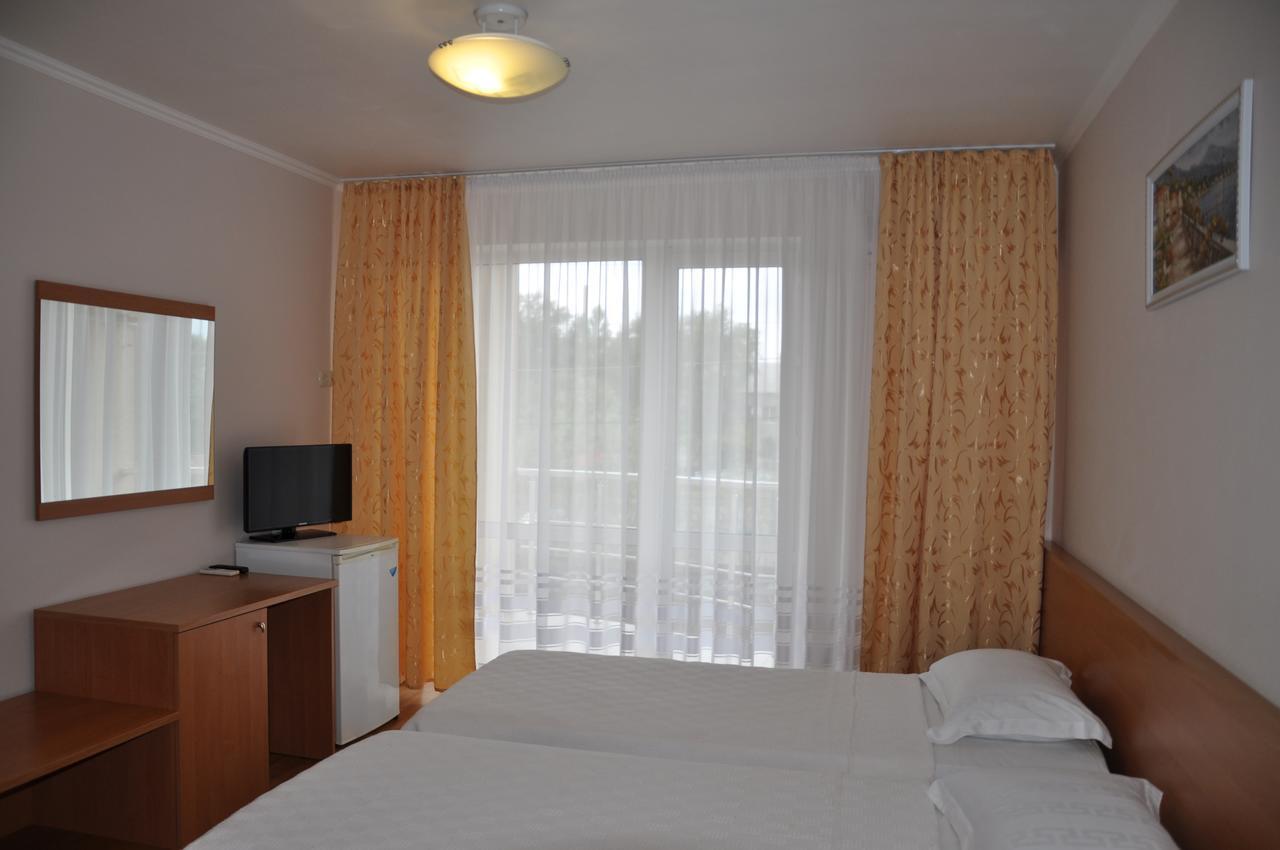 Pharaon De Lux Hotel ซาโตกา ภายนอก รูปภาพ
