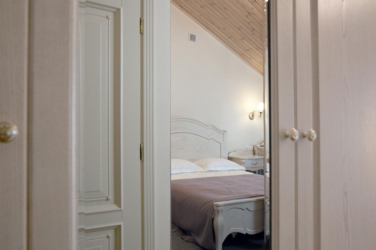 Pharaon De Lux Hotel ซาโตกา ภายนอก รูปภาพ