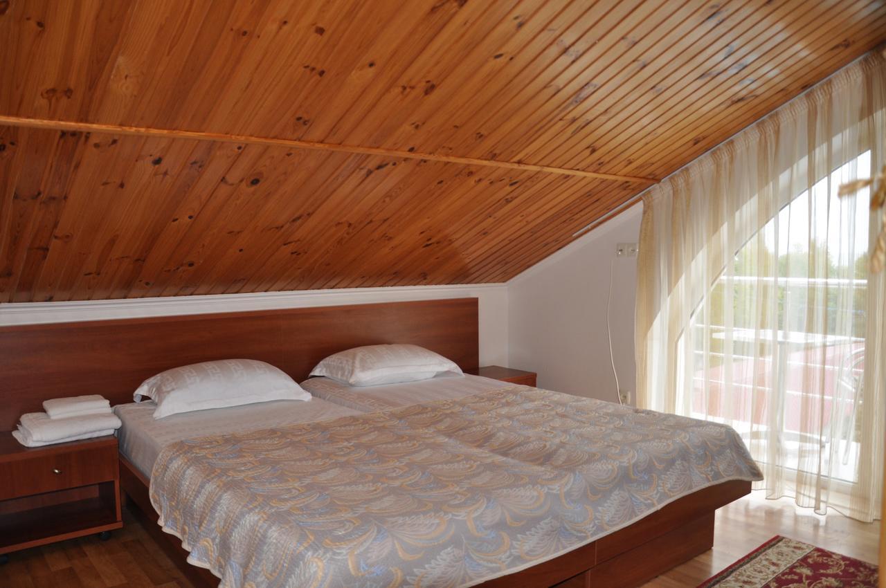 Pharaon De Lux Hotel ซาโตกา ภายนอก รูปภาพ